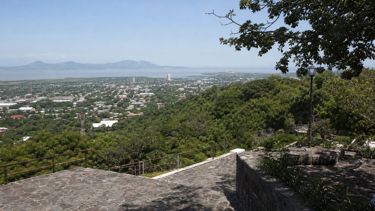 Managua travel guide: How to experience the city without rushing 28 Day 3: Tiscapa Views
