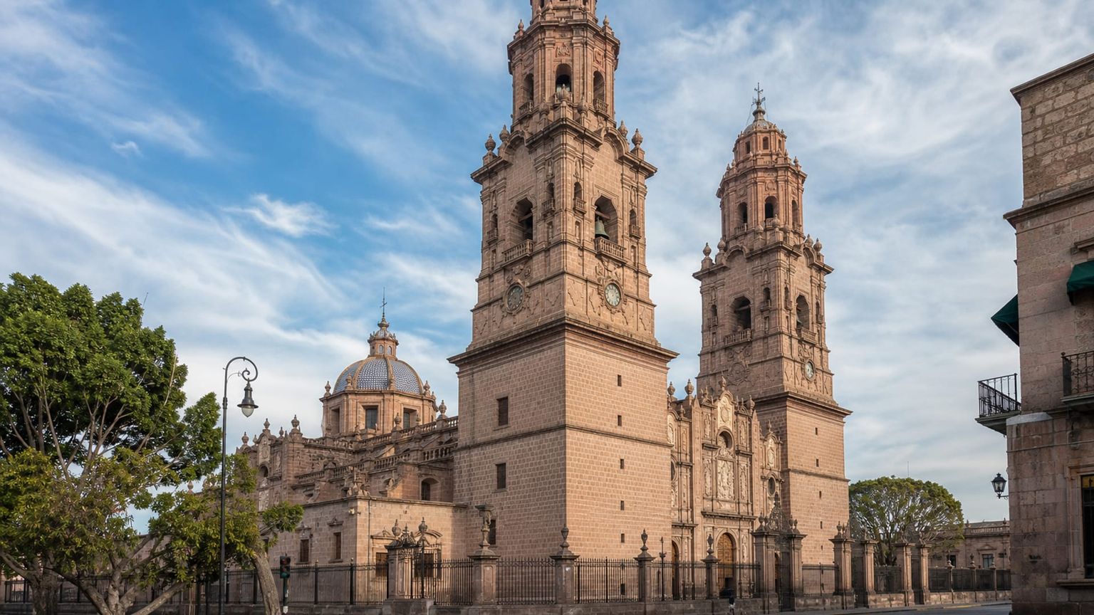 Morelia travel guide: How to experience the city without rushing 27 Day 2: Cathedral and Aqueduct