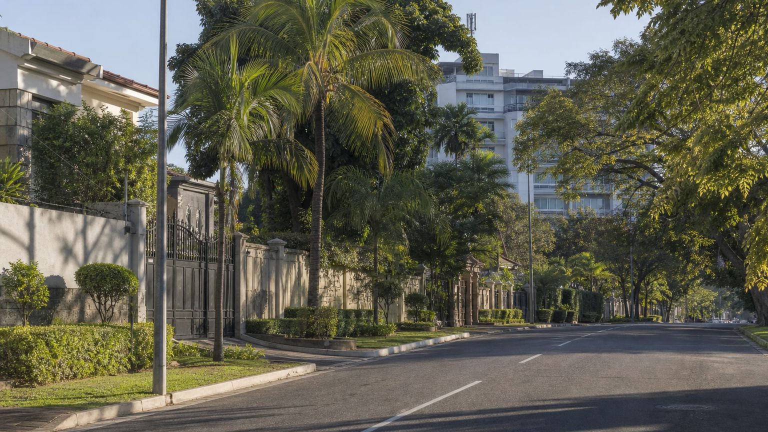 Maputo travel guide: How to experience the city without rushing 16 Sommershield