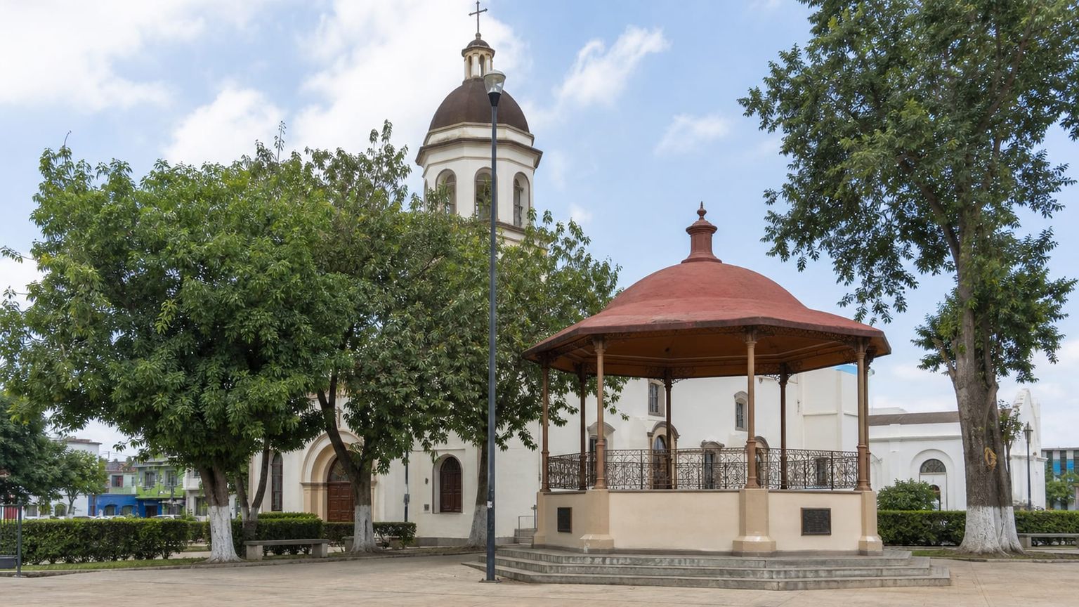 Minatitlán travel guide: How to experience the city without rushing 26 Day 2: Plaza and Parish