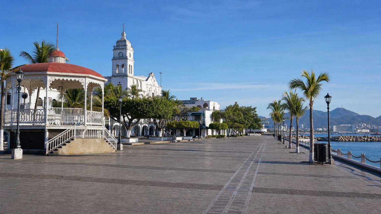 Manzanillo travel guide: How to experience the city without rushing 22 Zocalo and Malecón of Manzanillo
