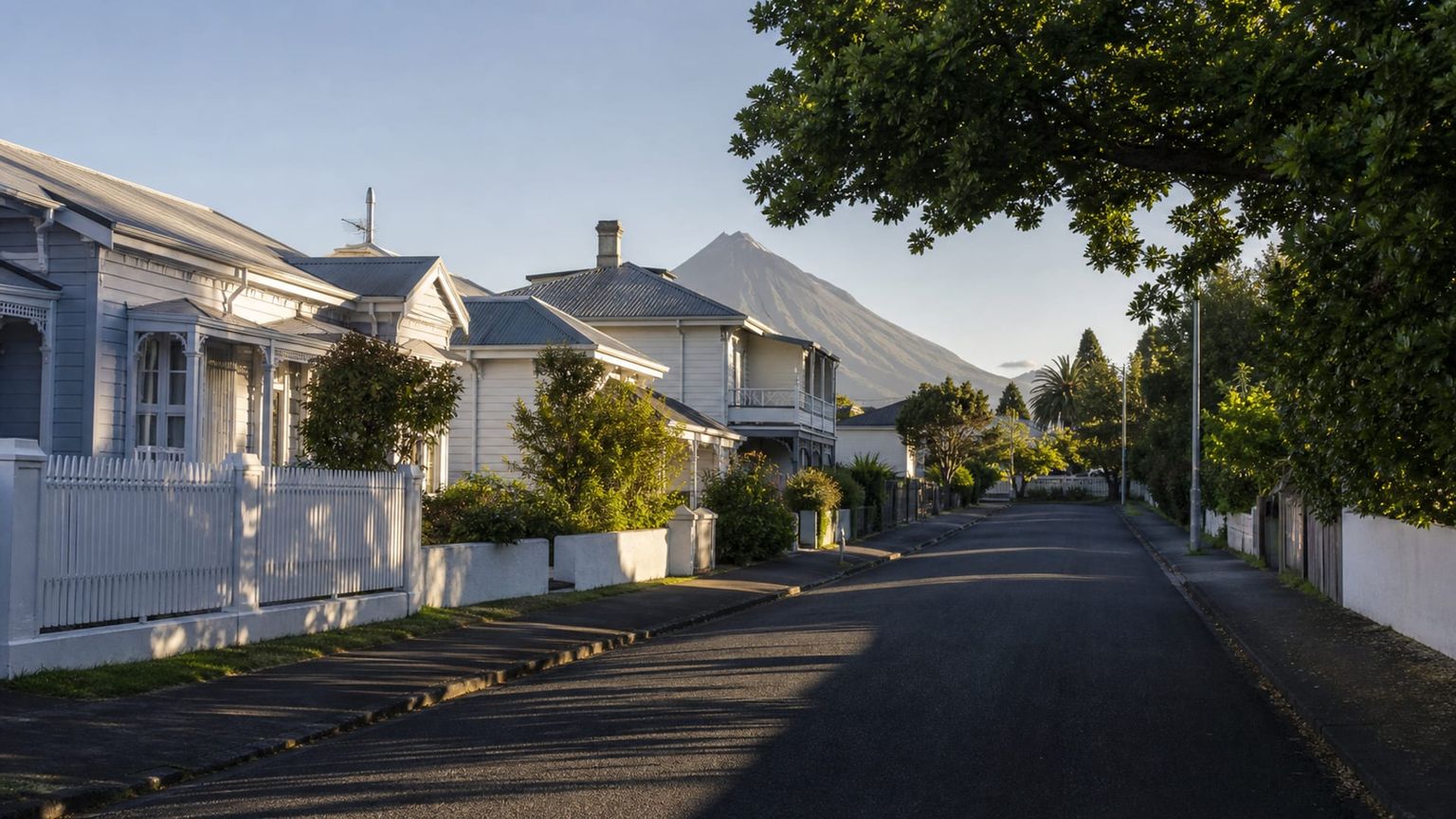 New Plymouth travel guide: How to experience the city without rushing 16 Fitzroy