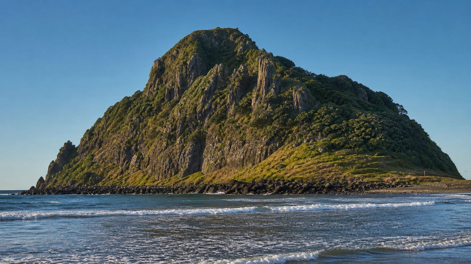 New Plymouth travel guide: How to experience the city without rushing 23 Paritutu Rock