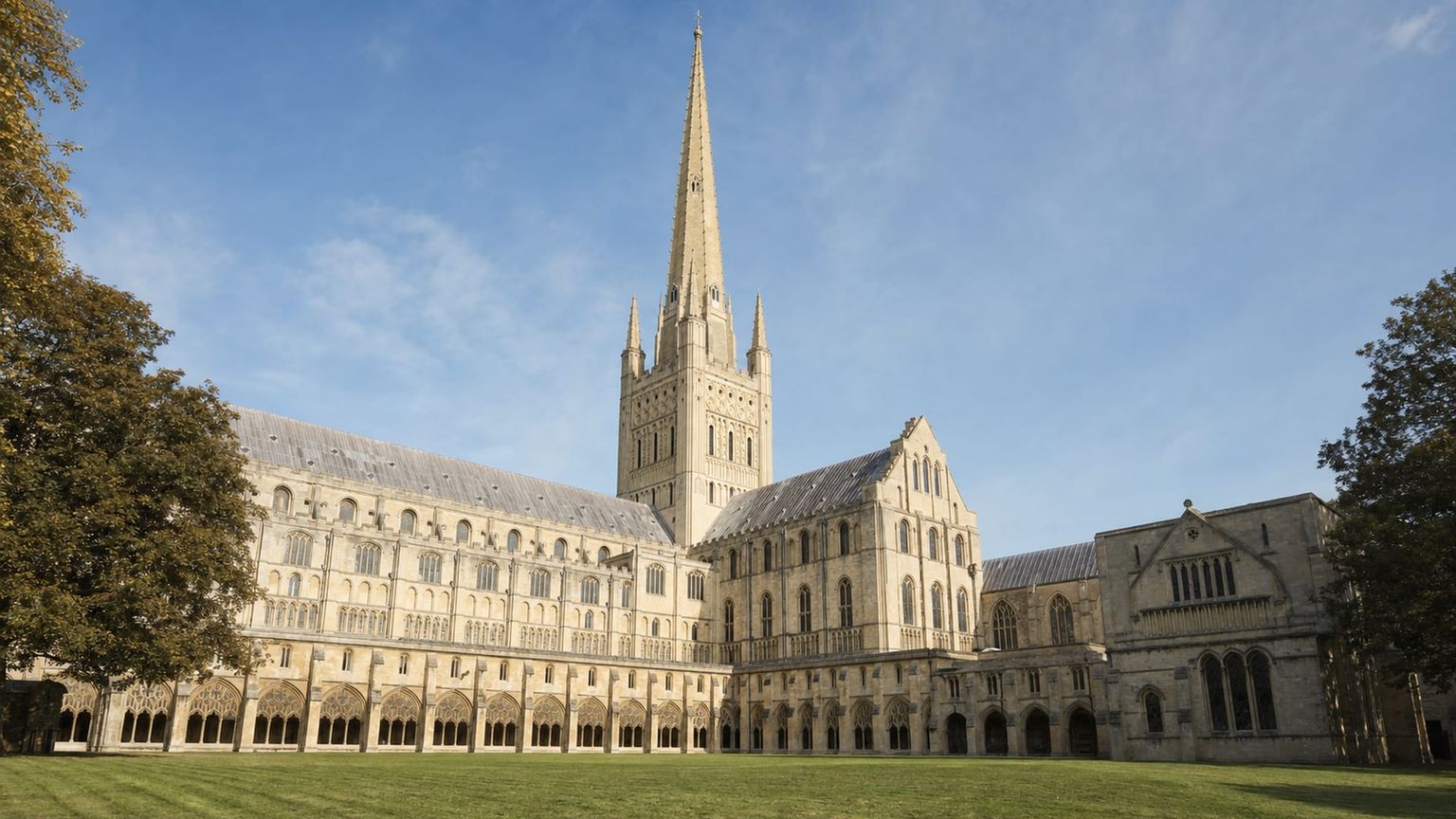 Norwich travel guide: How to experience the city without rushing 21 Norwich Cathedral