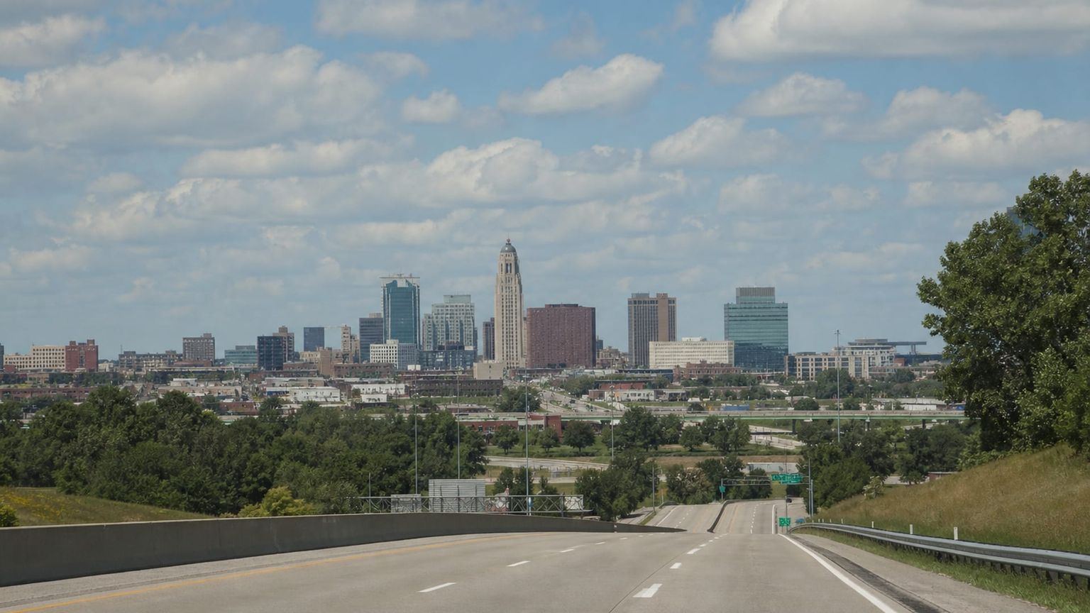 Omaha travel guide: How to experience the city without rushing 32 Business-class flights from the US to Omaha