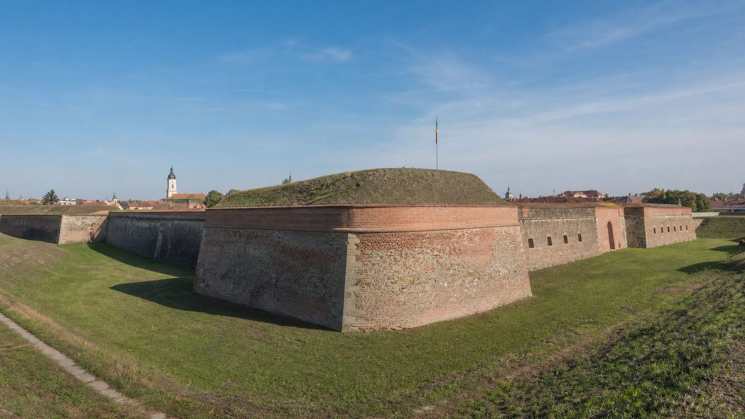 Oradea travel guide: How to experience the city without rushing 21 Oradea Fortress