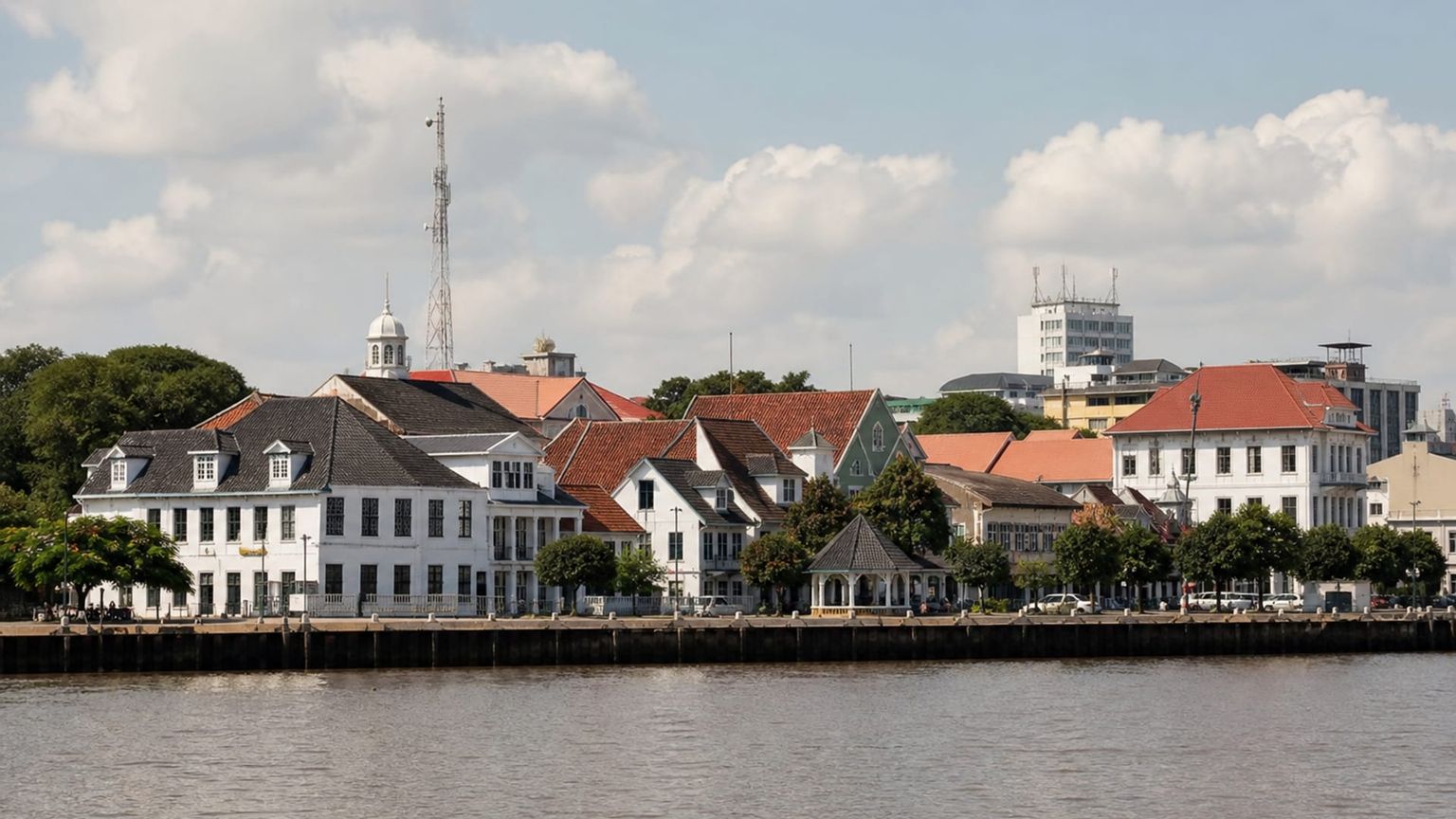 Paramaribo travel guide: How to experience the city without rushing 25 Traditional food