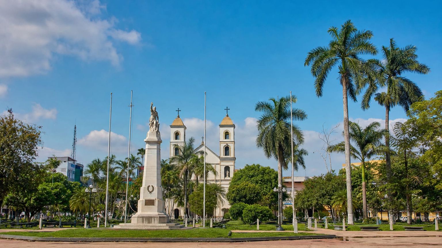 Pucallpa travel guide: How to experience the city without rushing 28 Day 2: Plaza and Cathedral