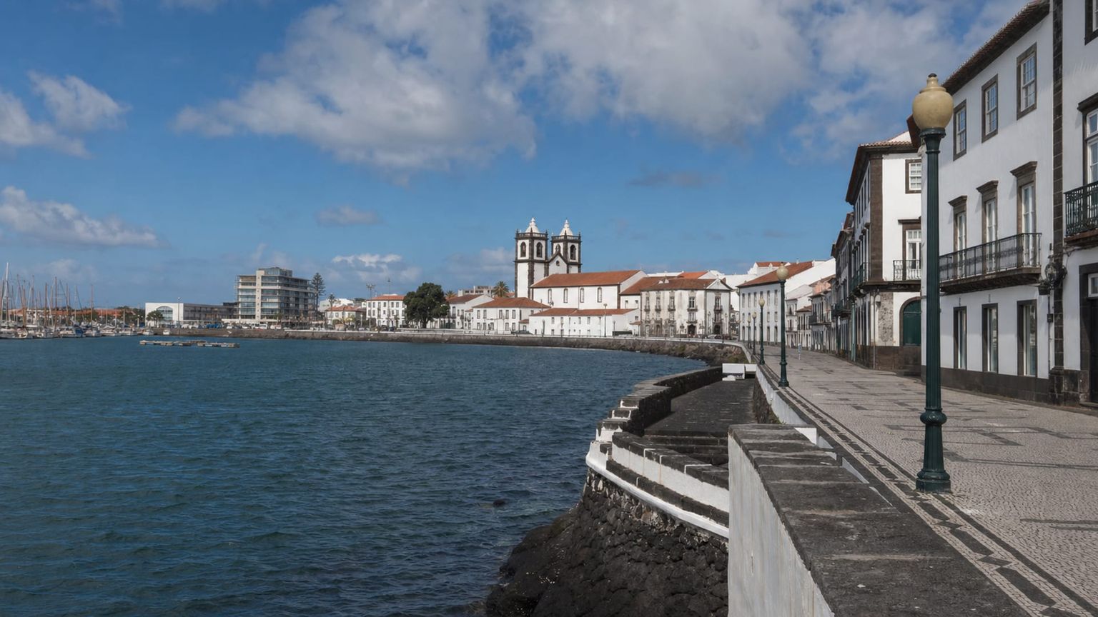 Ponta Delgada travel guide: How to experience the city without rushing 25 Traditional food