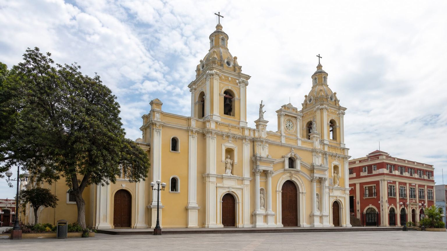 Piura travel guide: How to experience the city without rushing 30 Day 4: Neighborhood Center Loop