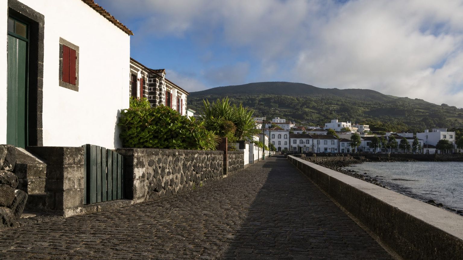 Ilha do Pico travel guide: How to experience the city without rushing 14 Madalena