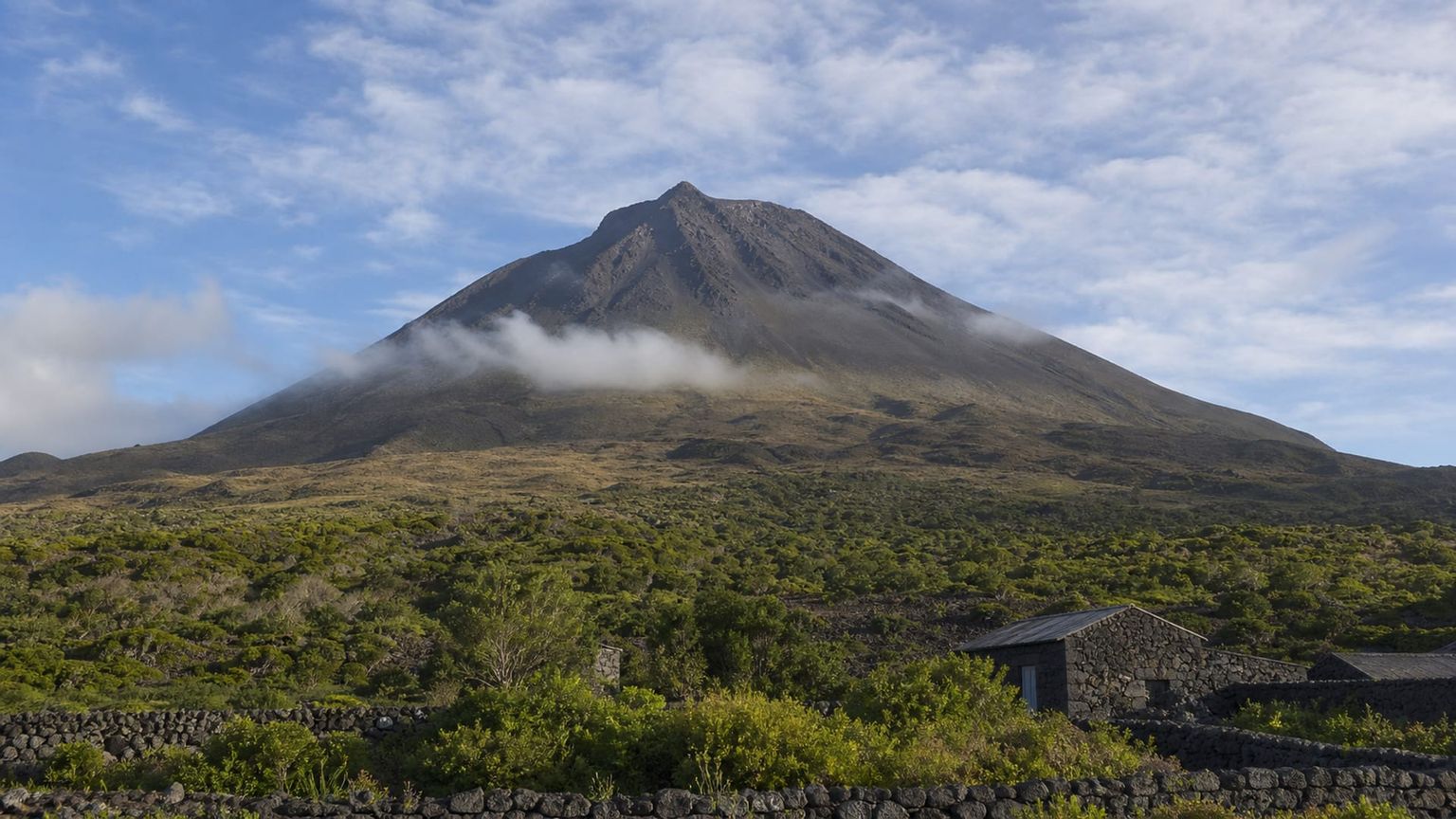 Ilha do Pico travel guide: How to experience the city without rushing 20 Mount Pico