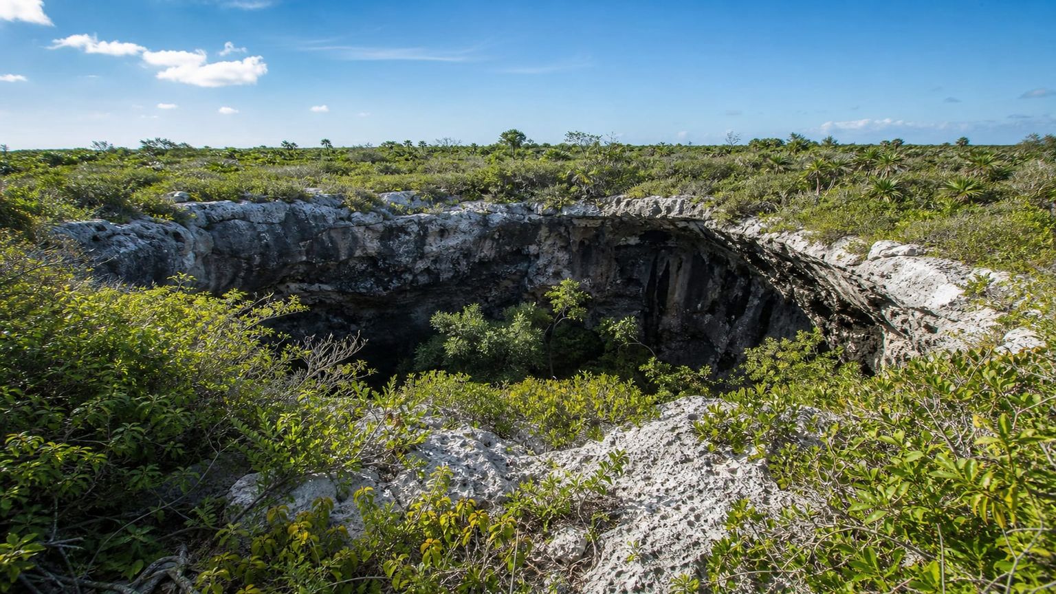 Providenciales travel guide: How to experience the city without rushing 22 The Hole