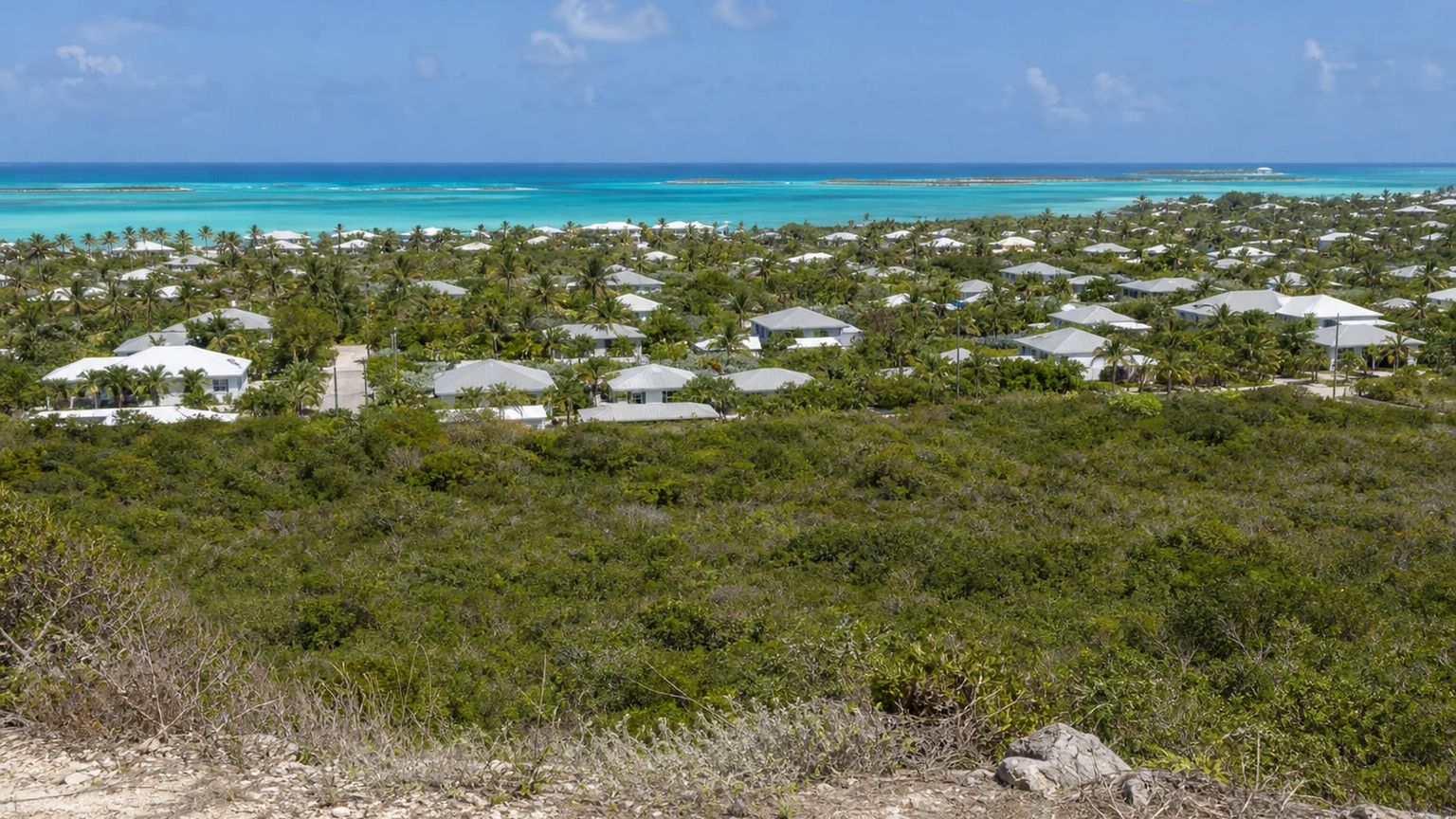 Providenciales travel guide: How to experience the city without rushing 3 Useful things to know