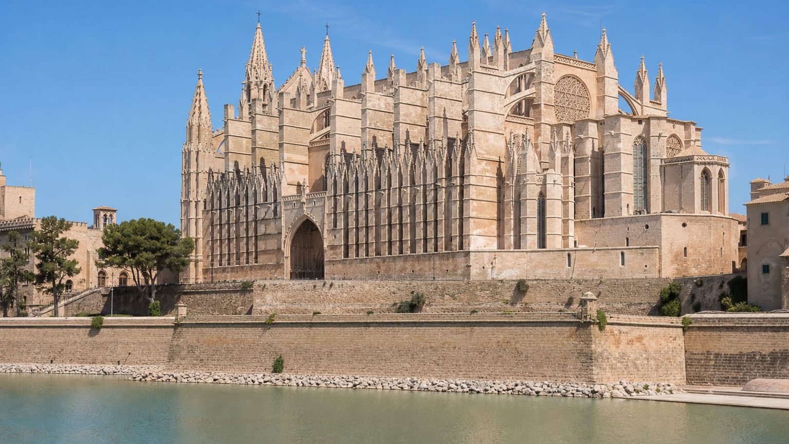 Palma travel guide: How to experience the city without rushing 28 Day 2: Cathedral and Old Town