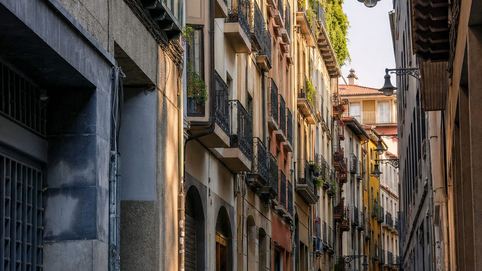 Pamplona travel guide: How to experience the city without rushing 14 Old Town