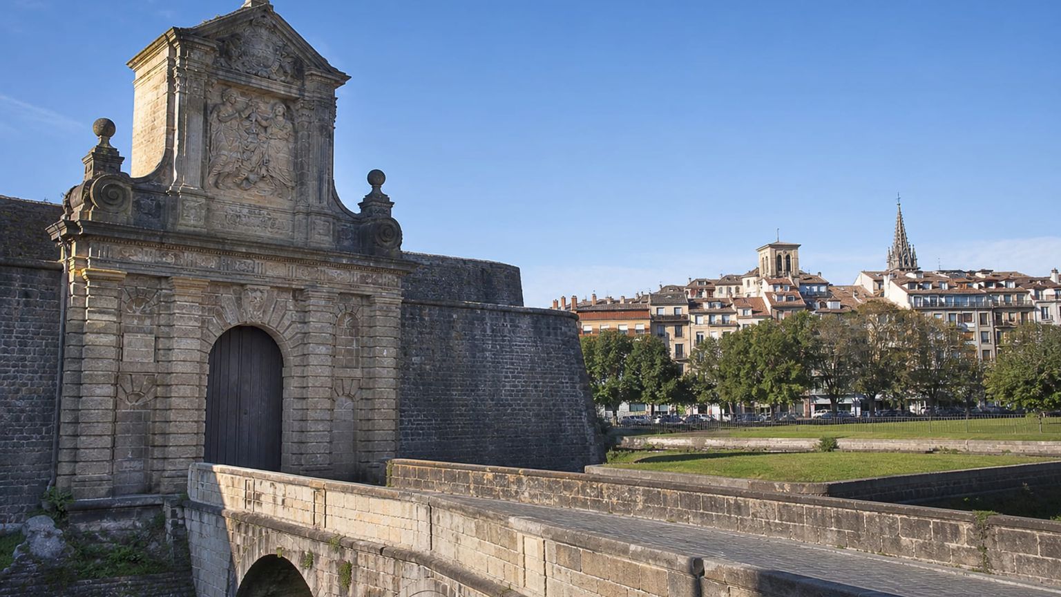 Pamplona travel guide: How to experience the city without rushing 30 Day 5: Last Cafés and Departure