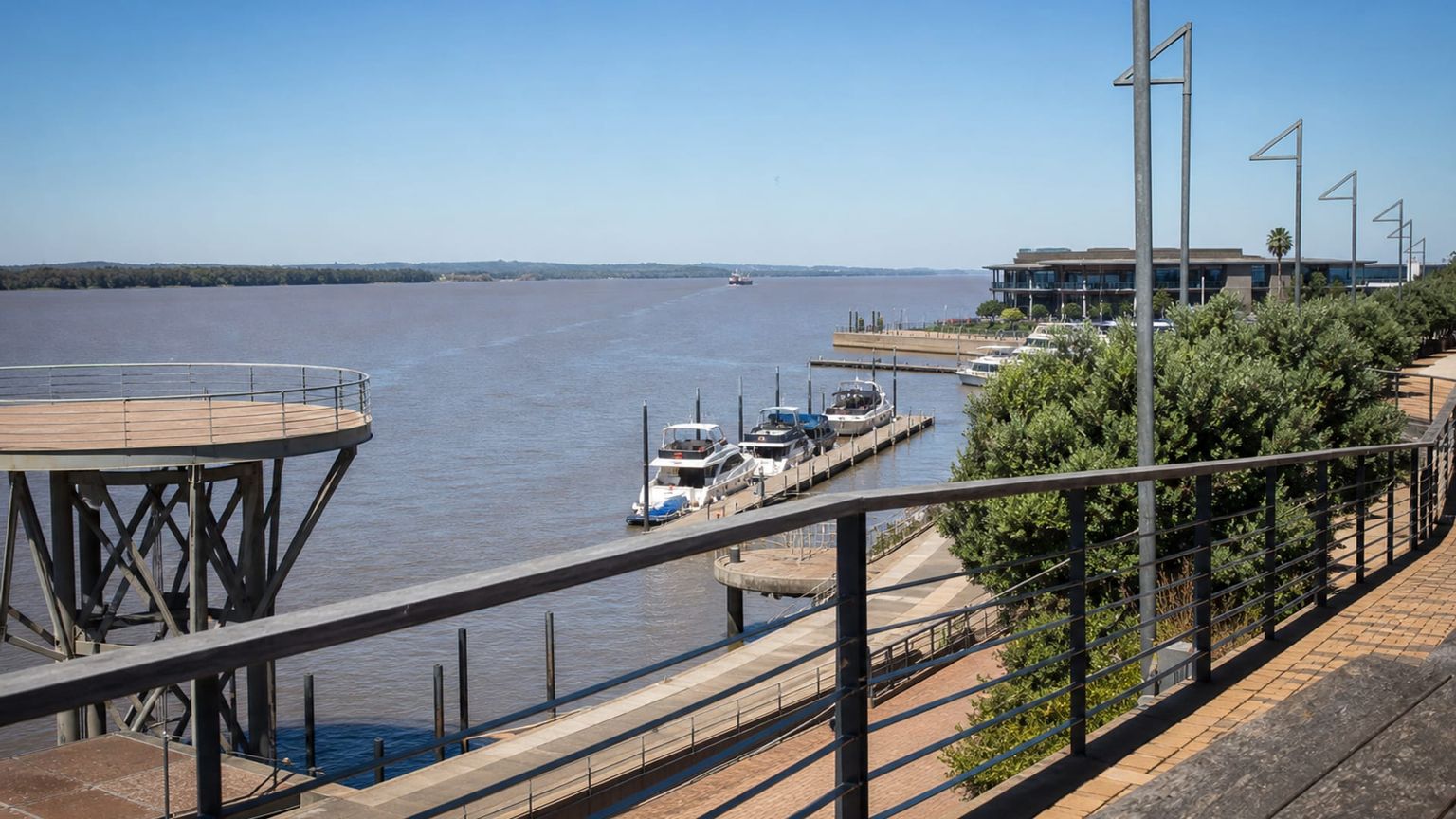Porto Alegre travel guide: How to experience the city without rushing 29 Day 4: Guaíba Waterfront