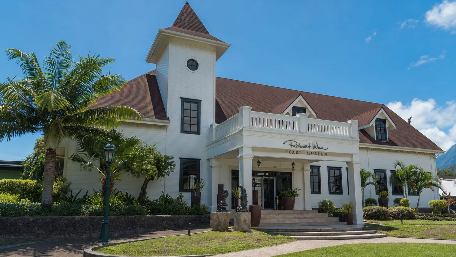 Tahiti travel guide: How to experience the city without rushing 22 Robert Wan Pearl Museum