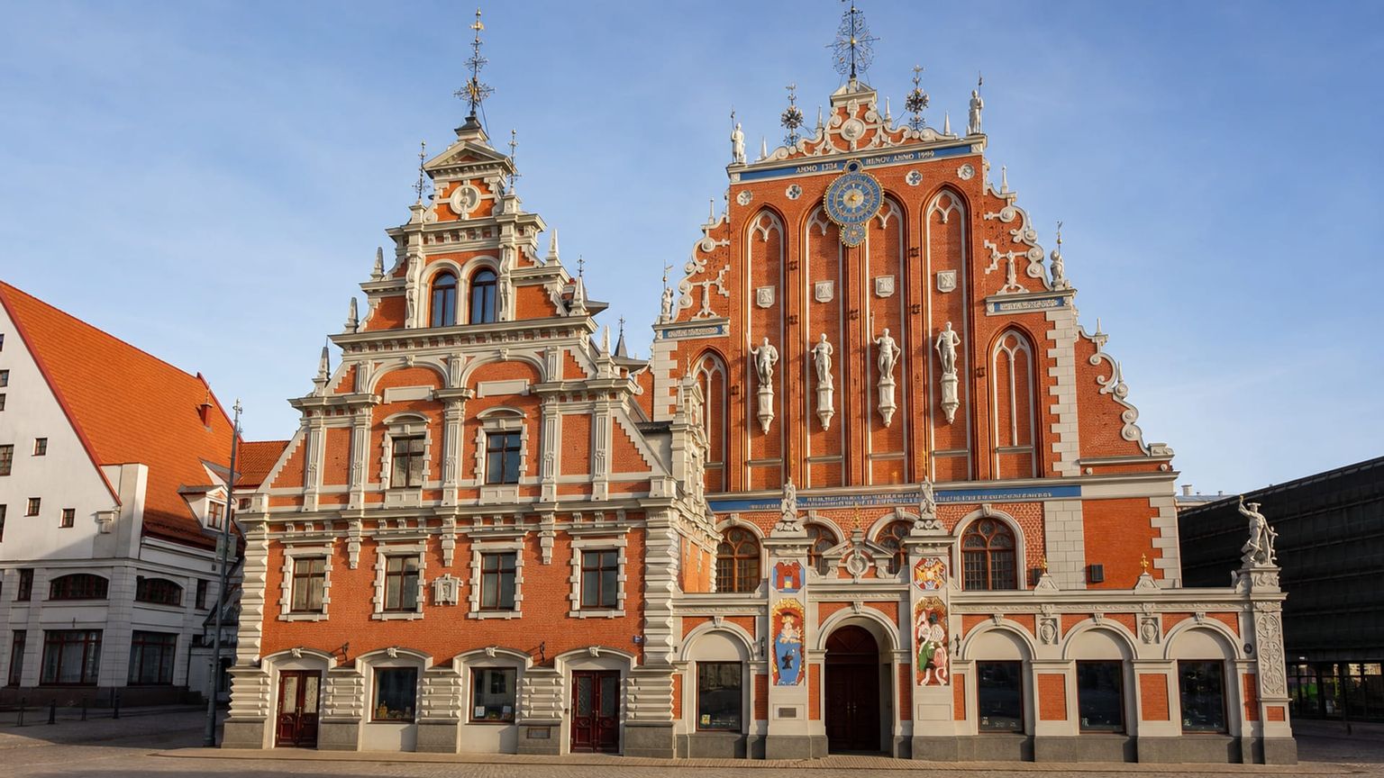 Riga travel guide: How to experience the city without rushing 22 House of the Black Heads