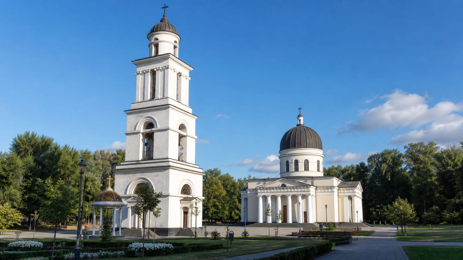 Chisinau travel guide: How to experience the city without rushing 20 Nativity Cathedral and Cathedral Park