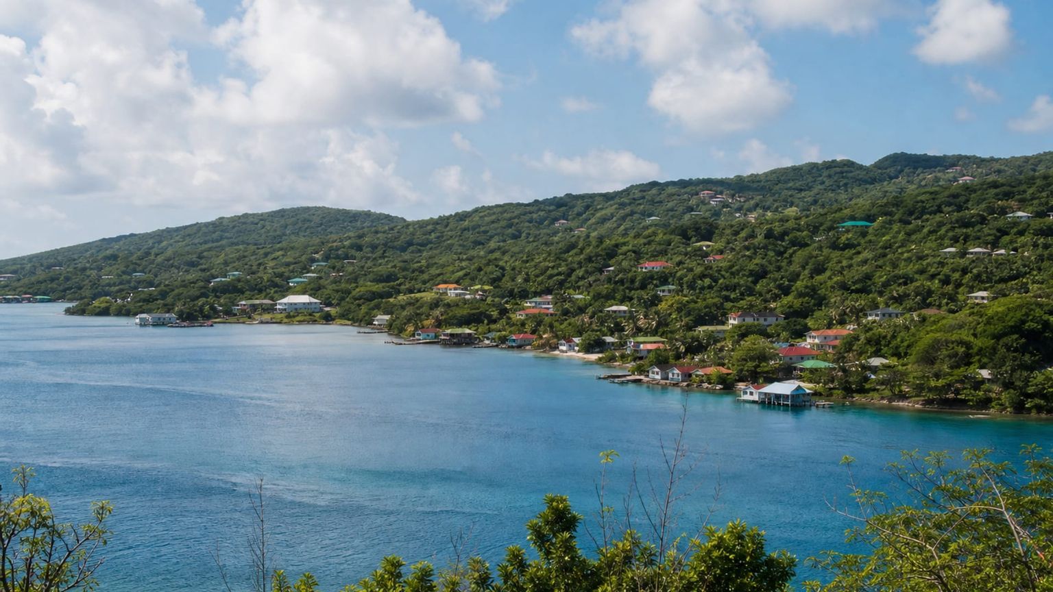 Roatan travel guide: How to experience the city without rushing 32 Business-class flights from the US to Roatan