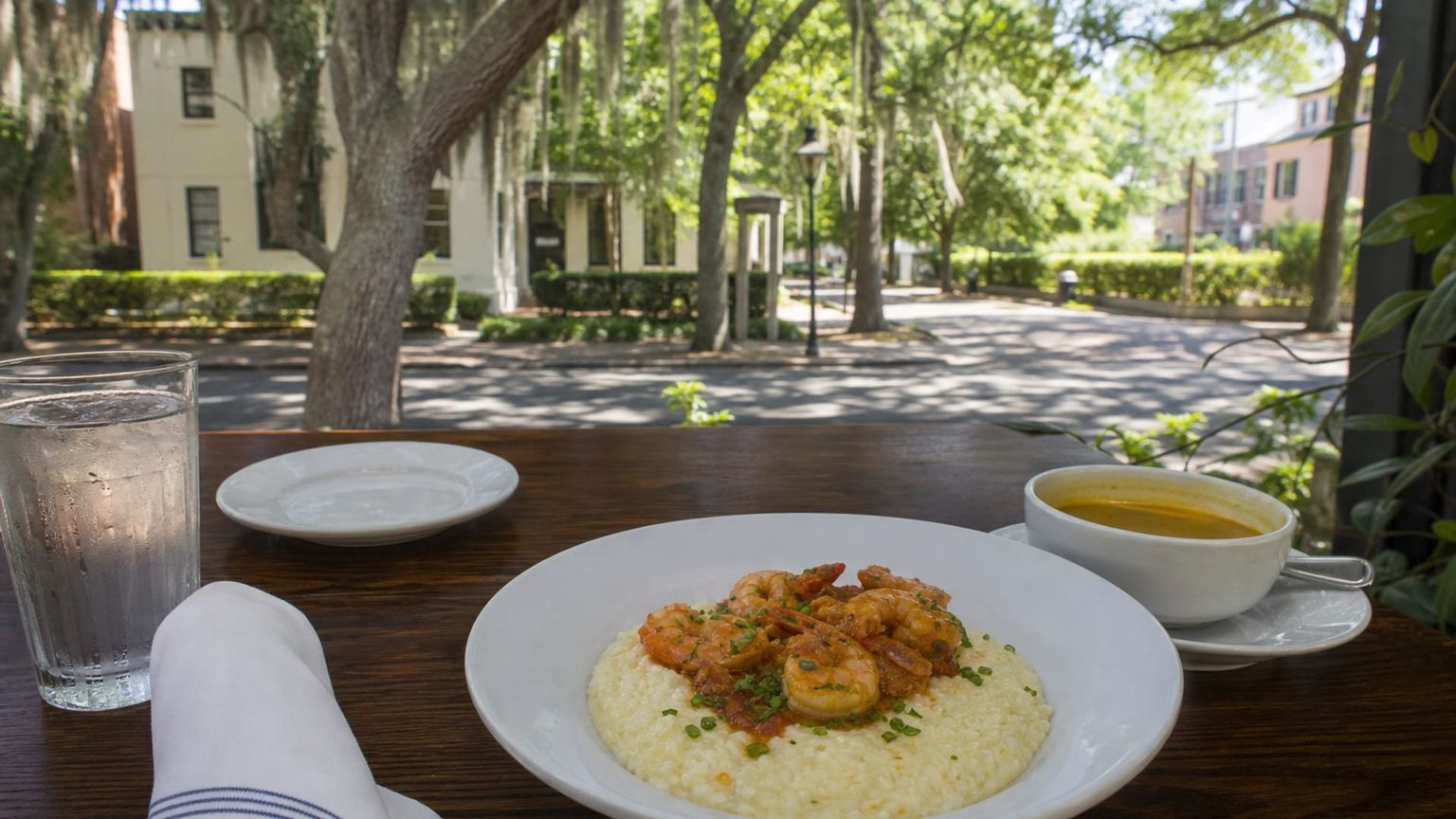 Savannah travel guide: How to experience the city without rushing 26 Traditional food