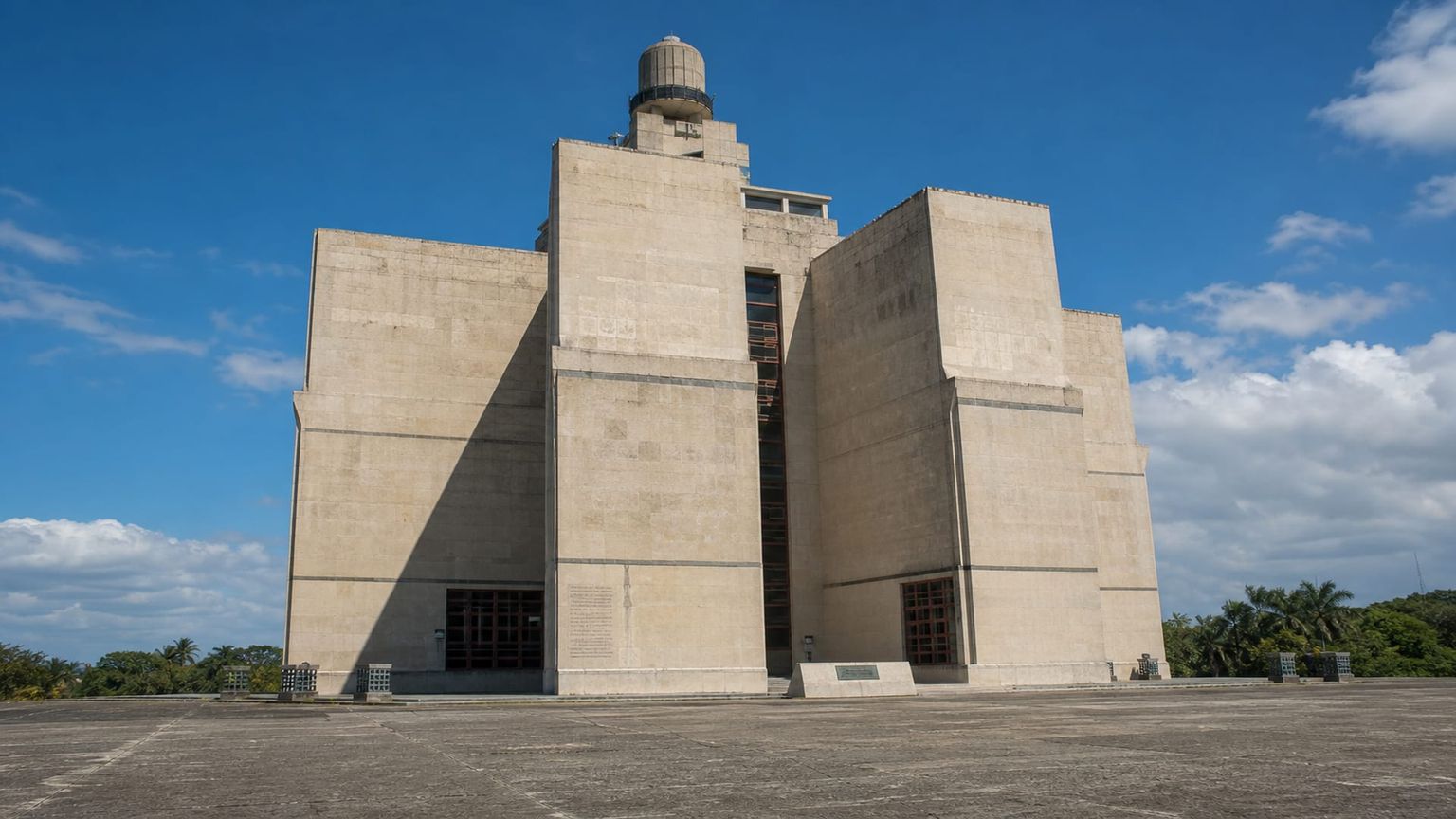 Santo Domingo travel guide: How to experience the city without rushing 30 Day 4: Faro a Colón Waterfront