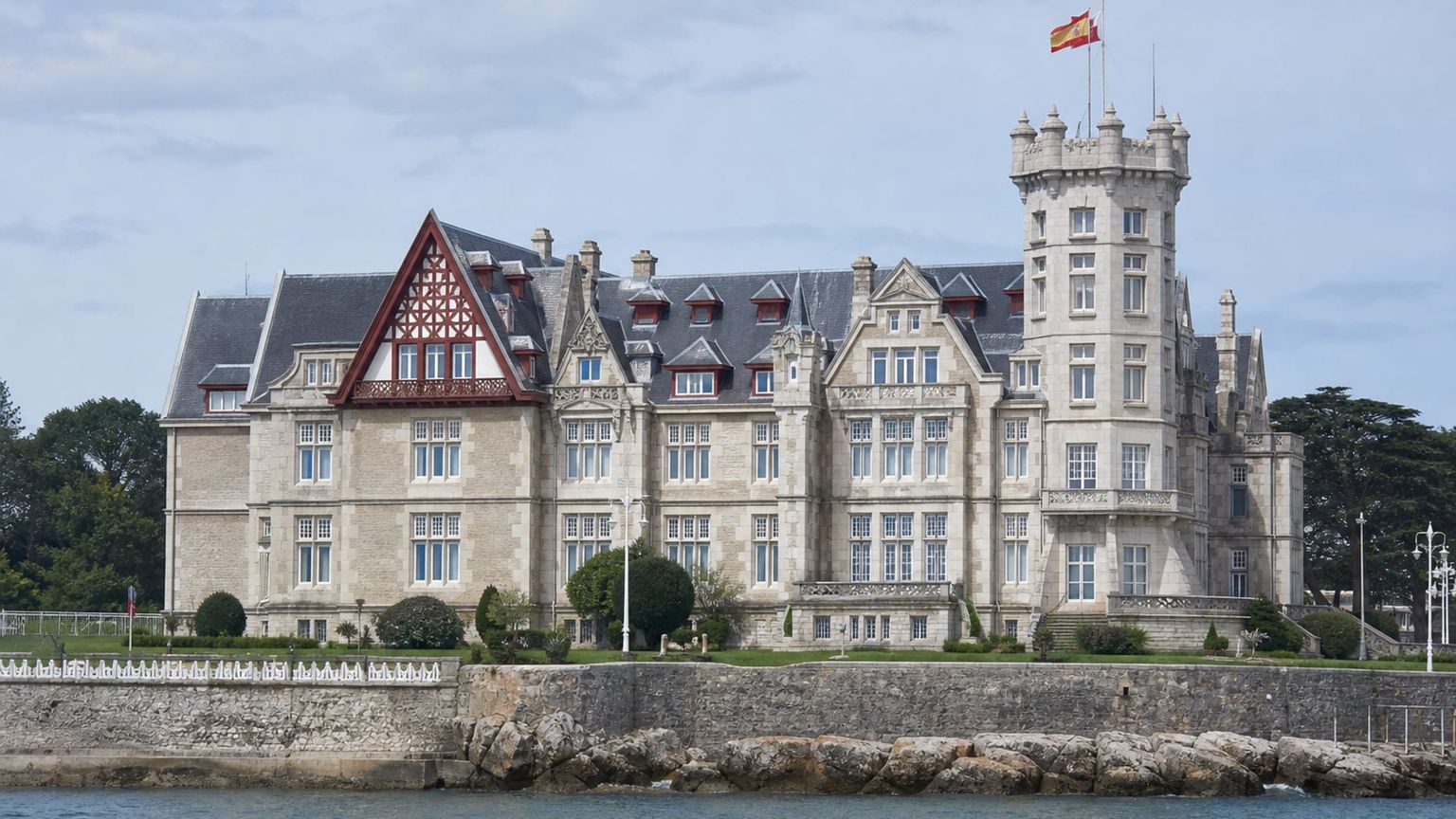 Santander travel guide: How to experience the city without rushing 26 Day 1: Arrival and Adjustment