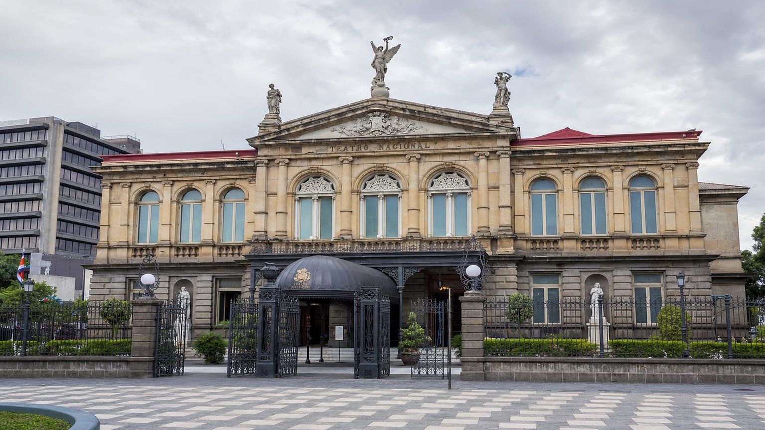 San José travel guide: How to experience the city without rushing 29 Day 3: Theater and Plaza