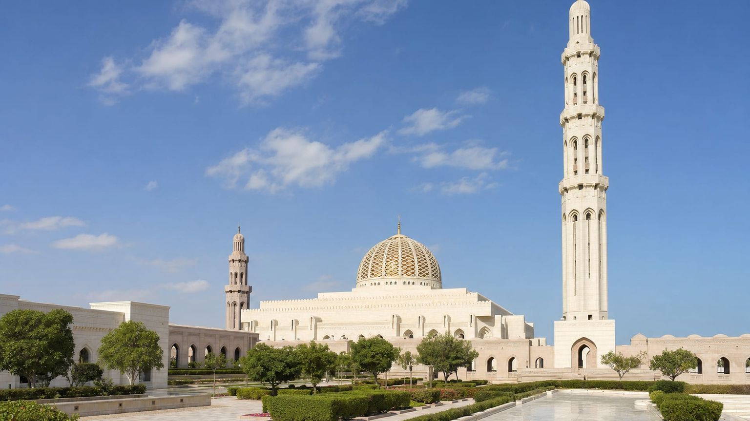 Salala travel guide: How to experience the city without rushing 27 Day 2: Mosque and Al Baleed