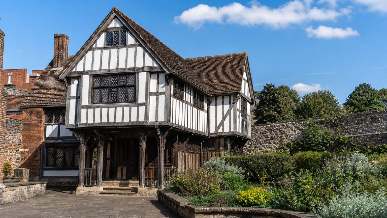 Southampton travel guide: How to experience the city without rushing 22 Tudor House and Garden
