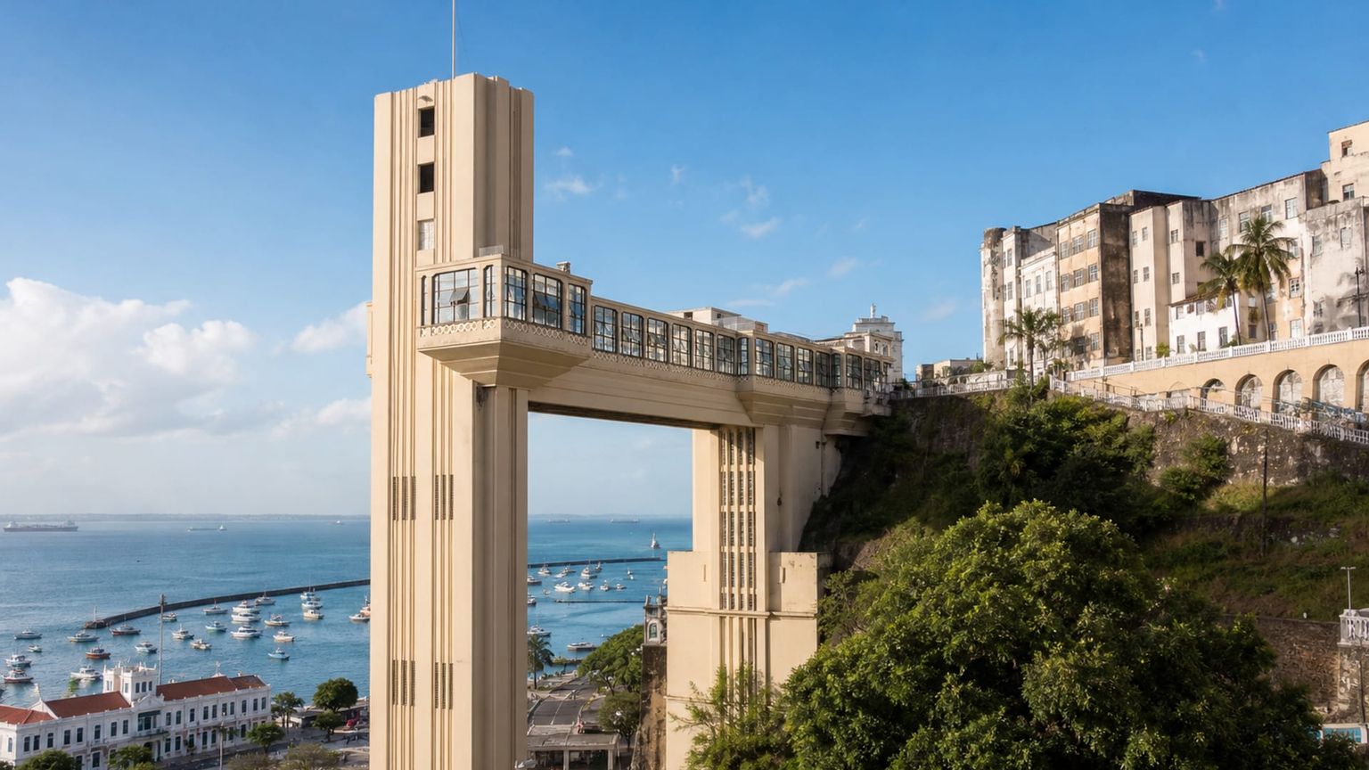 Salvador travel guide: How to experience the city without rushing 21 Elevador Lacerda
