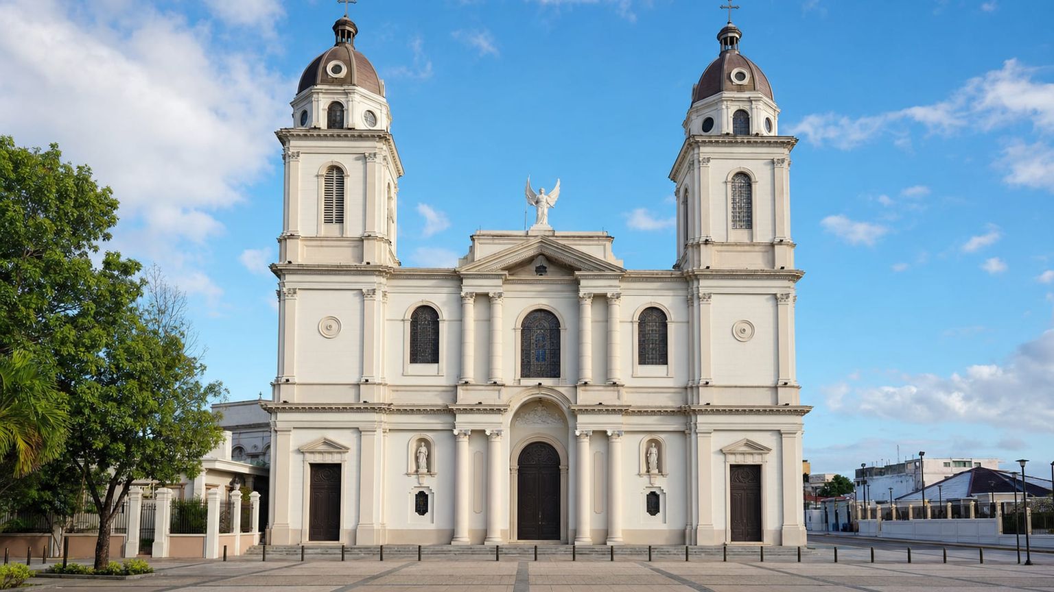 Santiago de los Caballeros travel guide: How to experience the city without rushing 28 Day 2: Cathedral and Centro León
