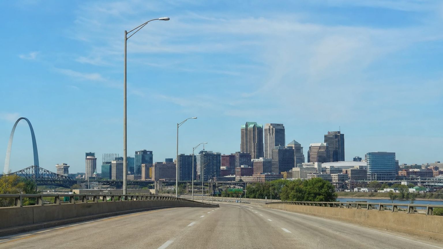 St. Louis travel guide: How to experience the city without rushing 32 Business-class flights from the US to St. Louis