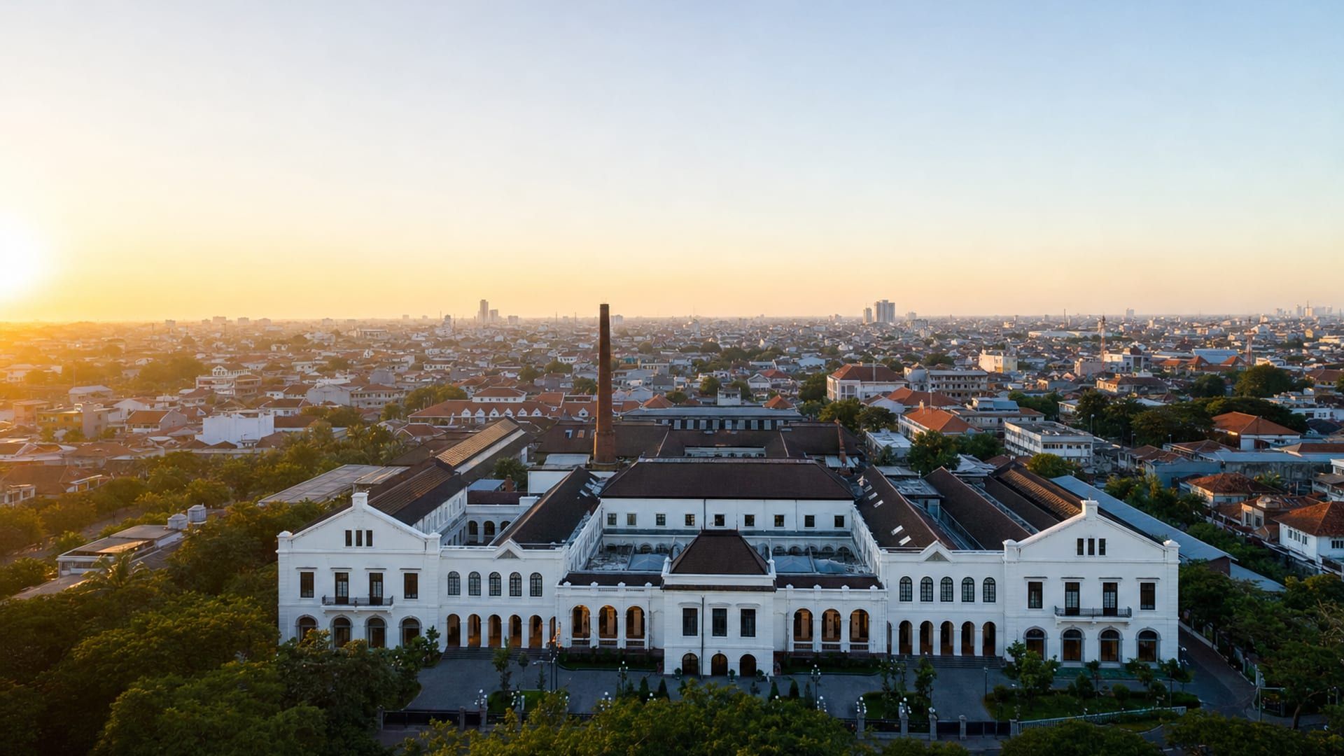 SUB hero Surabaya travel guide: How to experience the city without rushing