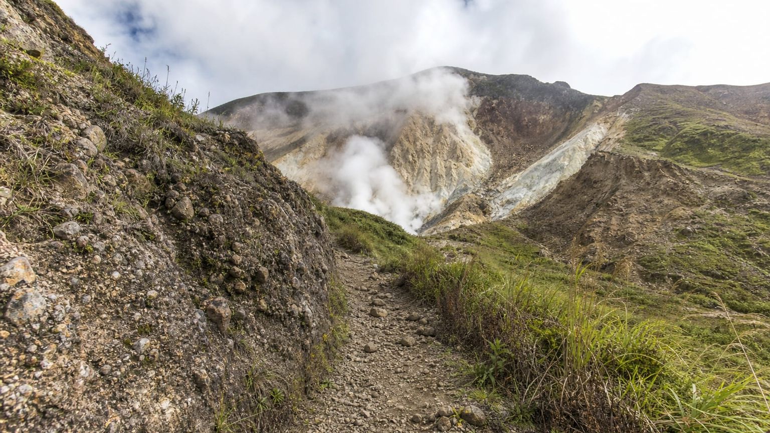 Saint Vincent travel guide: How to experience the city without rushing 28 Day 3: La Soufrière Ascent
