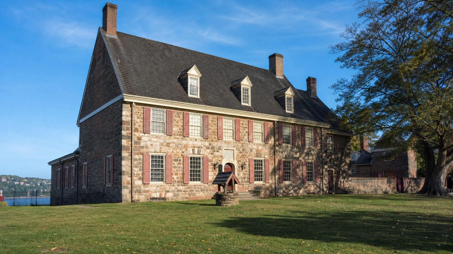 Beacon Hill travel guide: How to experience the city without rushing 21 Fort Amsterdam