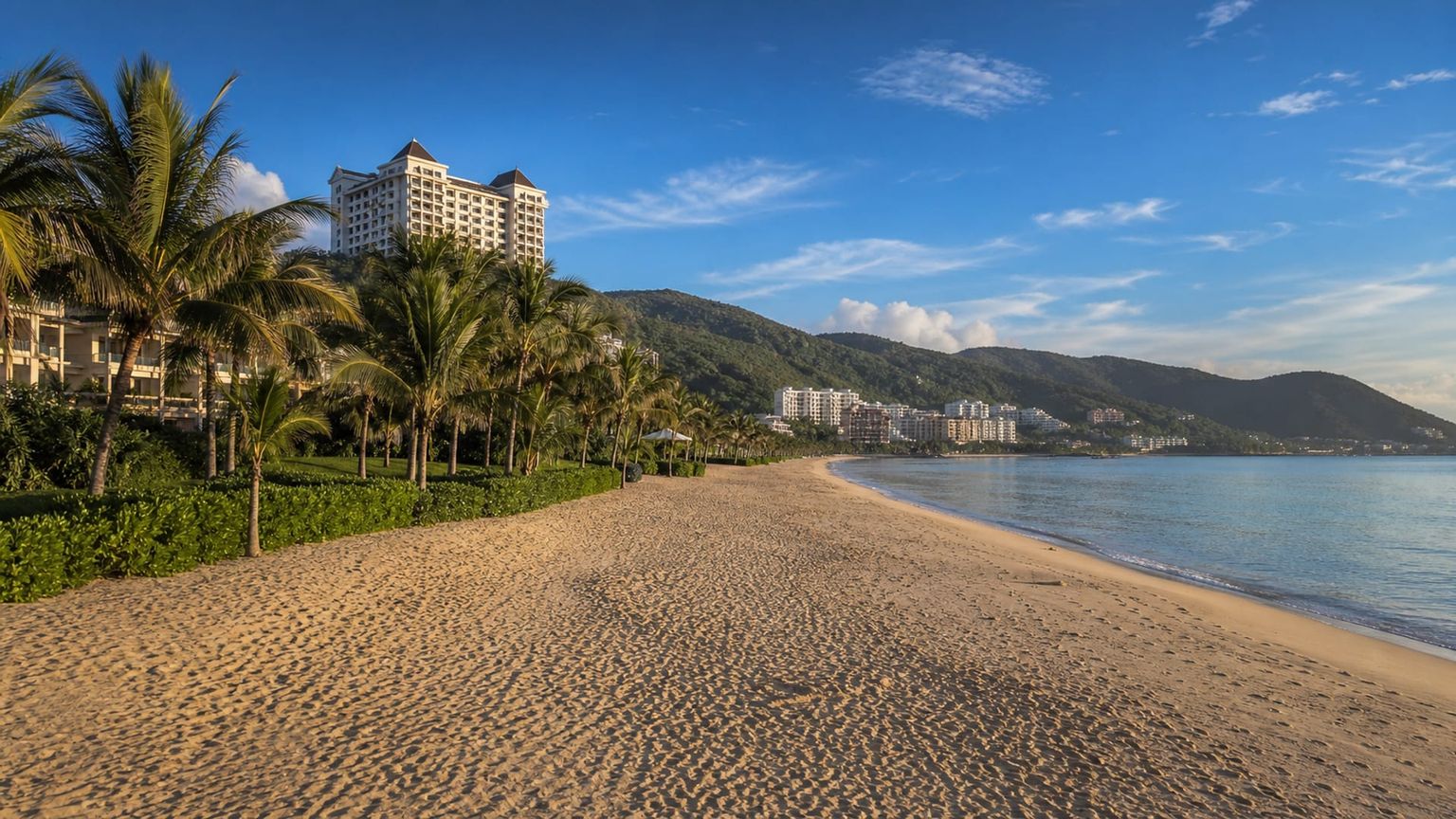 Sanya travel guide: How to experience the city without rushing 16 Yalong Bay