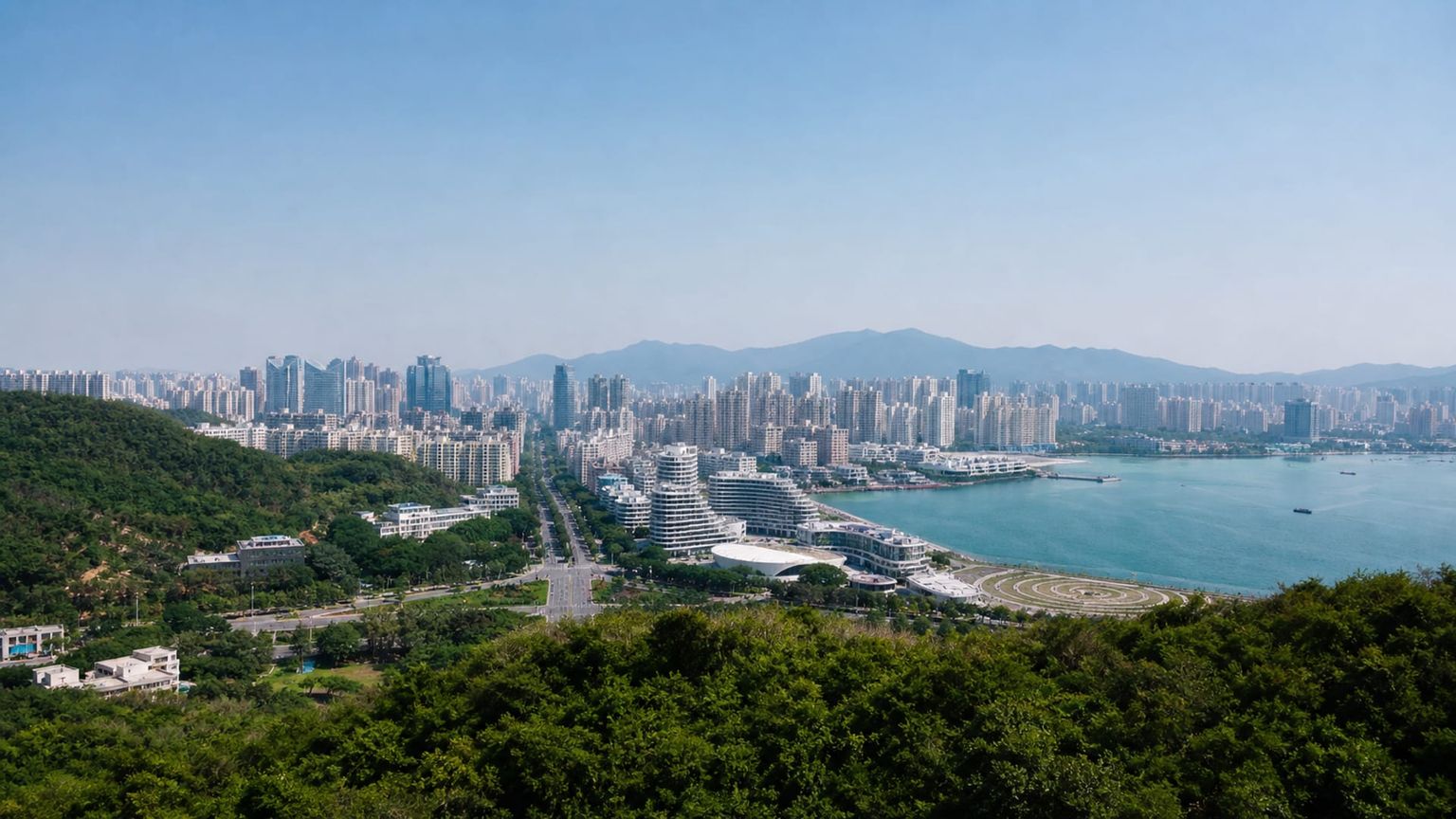 Sanya travel guide: How to experience the city without rushing 3 Useful things to know