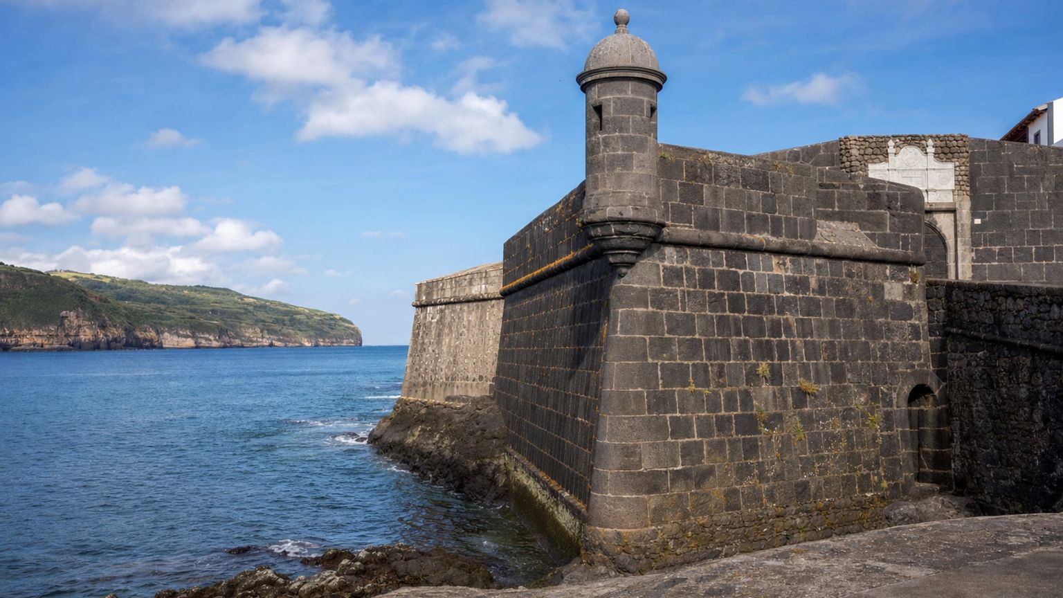 Terceira Island travel guide: How to experience the city without rushing 26 Day 1: Arrival and Adjustment