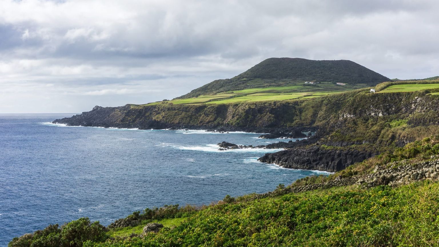 Terceira Island travel guide: How to experience the city without rushing 25 Traditional food