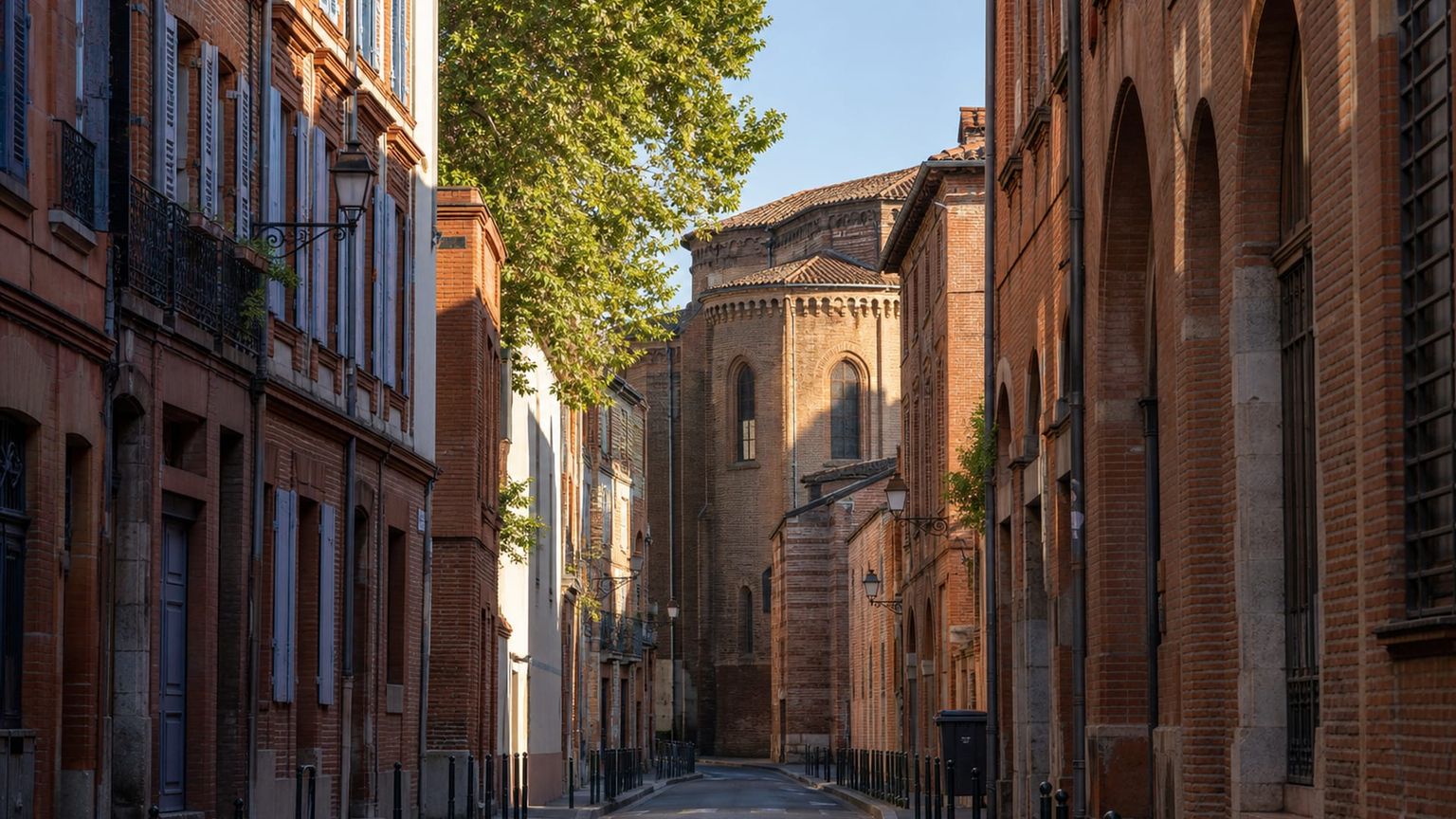 Toulouse travel guide: How to experience the city without rushing 15 Carmes and Saint-Étienne