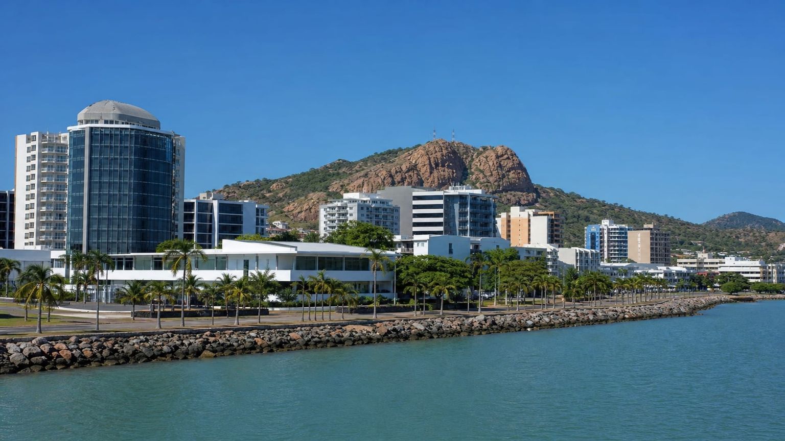 Townsville travel guide: How to experience the city without rushing 3 Useful things to know
