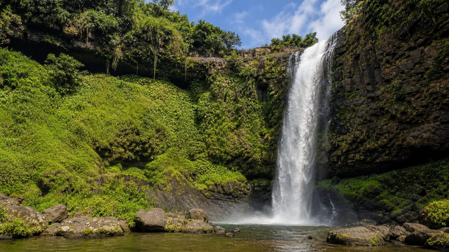 Taveuni Island travel guide: How to experience the city without rushing 29 Day 3: Tavoro Waterfalls