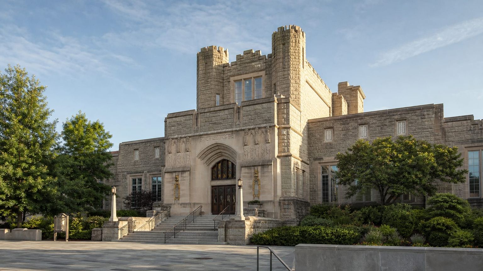 Knoxville travel guide: How to experience the city without rushing 21 East Tennessee History Center