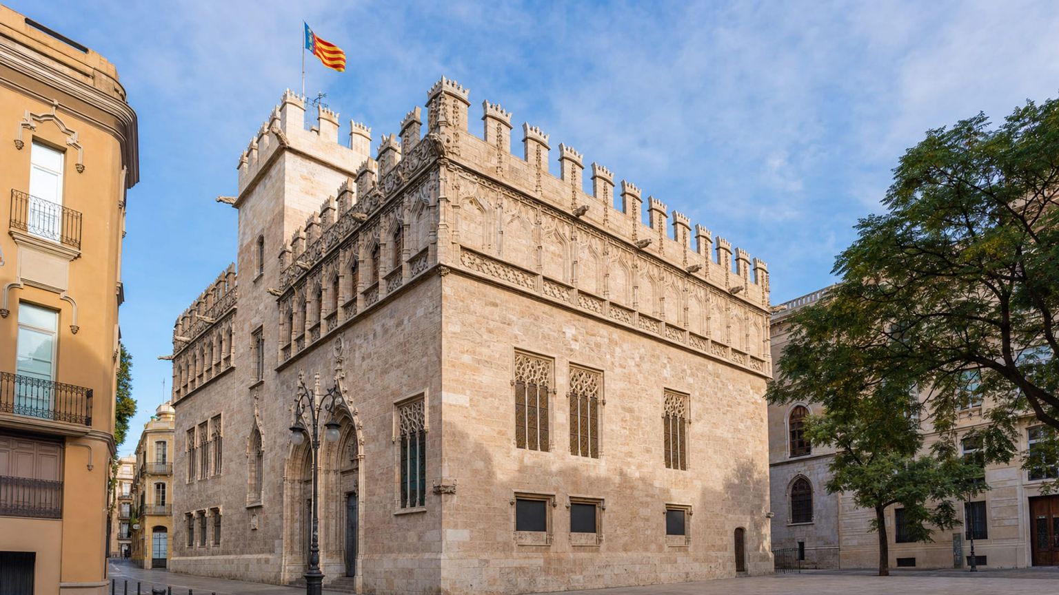 Valencia travel guide: How to experience the city without rushing 22 Lonja de la Seda