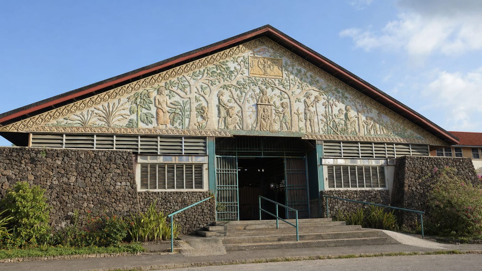 Port-Vila travel guide: How to experience the city without rushing 21 Port Vila Market