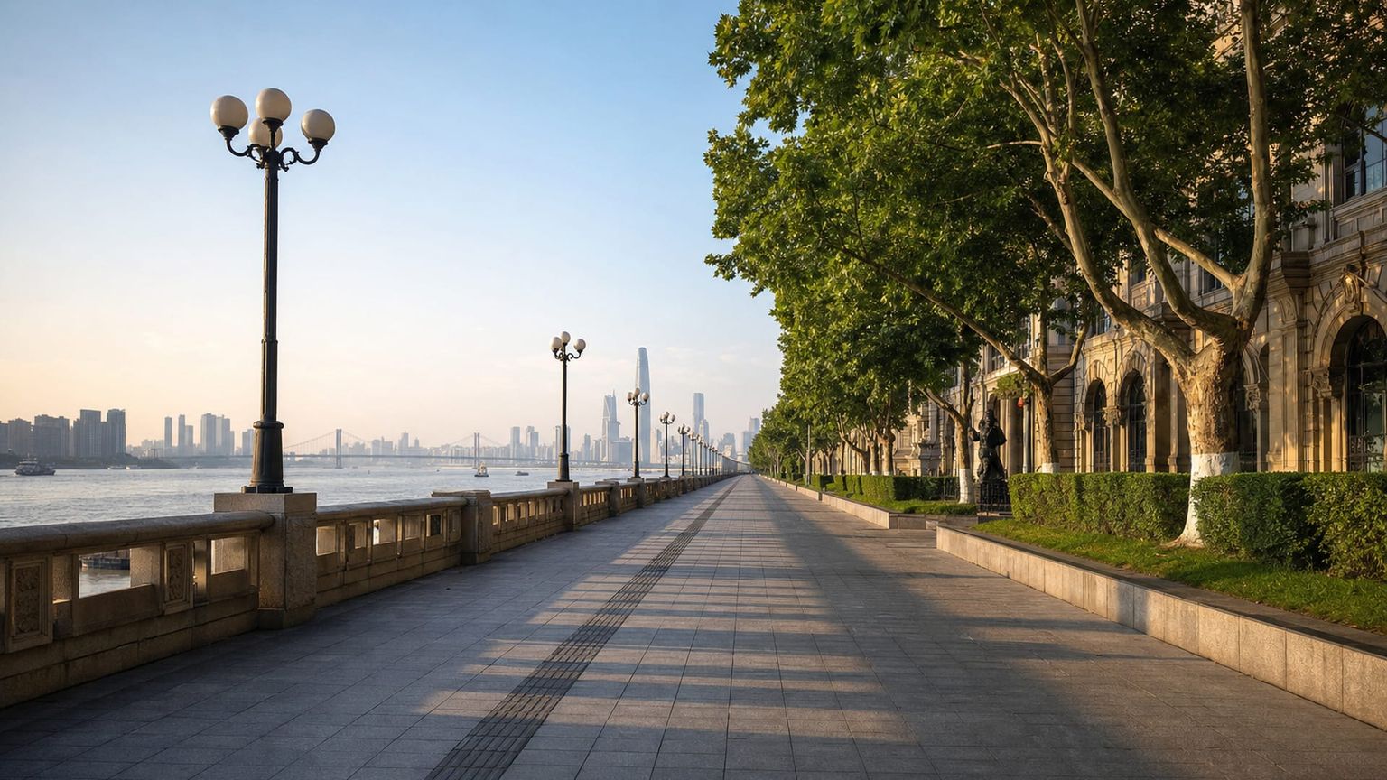 Wuhan travel guide: How to experience the city without rushing 17 Hankou riverfront