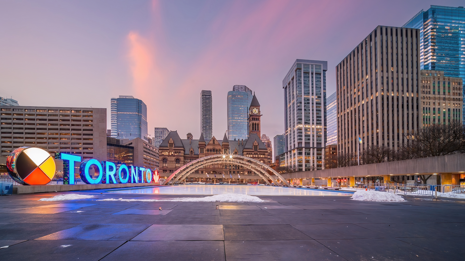 Toronto travel guide: How to experience the city without rushing 3 Useful things to know